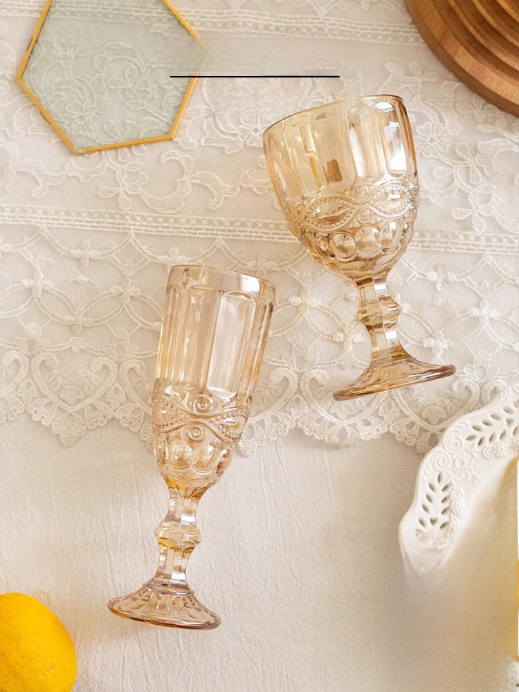 Amber Relief High Foot Champag - Wine Beer Foot recension och pris
